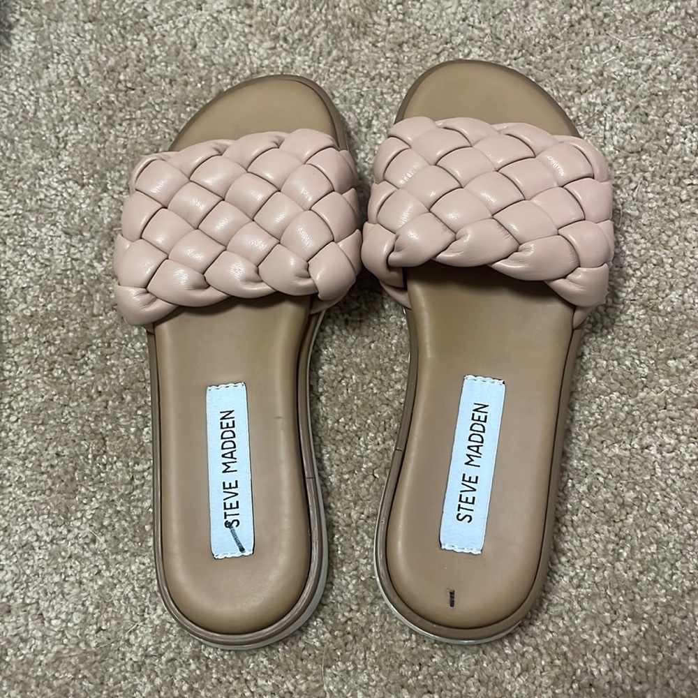 NEVER WORN! Steve Madden Paislee Slide in Blush size 5